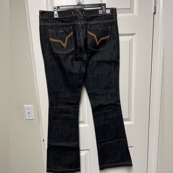 Volcom boot cut jeans - Picture 3 of 3